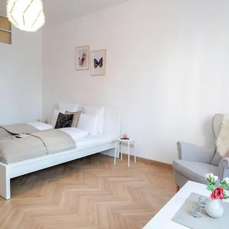 Convenient In The Heart Of Downtown شقة *